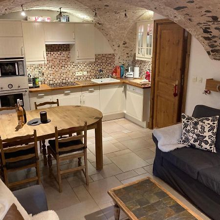 Two Bedroom Apartment La Voute, Chandon Near Meribel - Sleeps 4 Adults Or 2 Adults And 3 Children Les Allues Εξωτερικό φωτογραφία