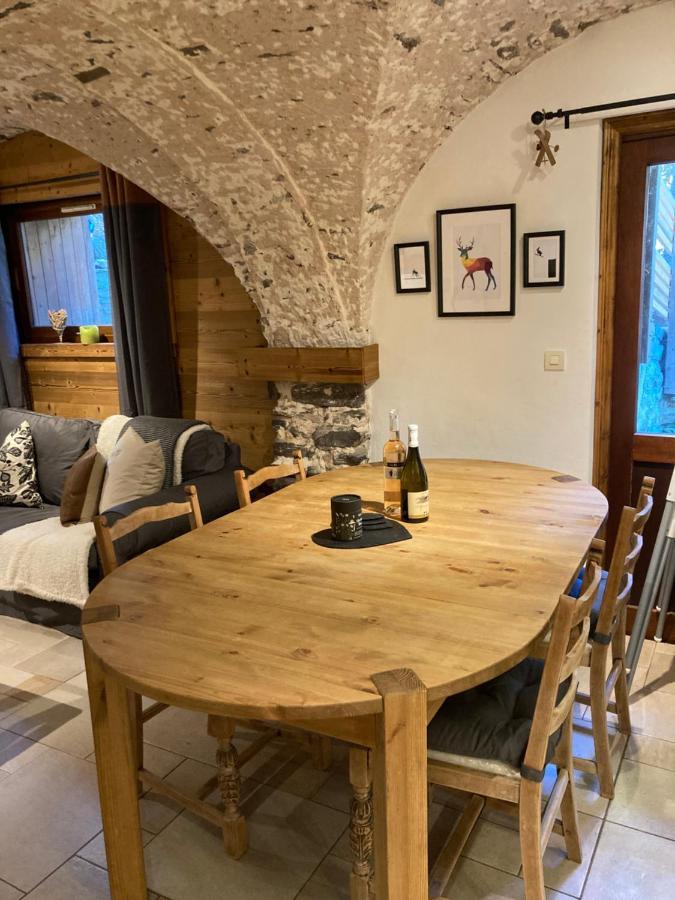 Two Bedroom Apartment La Voute, Chandon Near Meribel - Sleeps 4 Adults Or 2 Adults And 3 Children Les Allues Εξωτερικό φωτογραφία