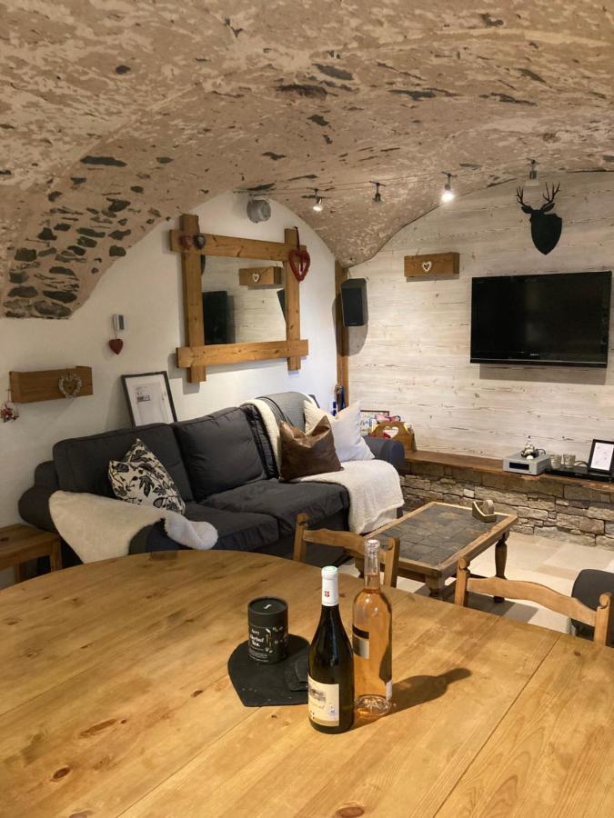 Two Bedroom Apartment La Voute, Chandon Near Meribel - Sleeps 4 Adults Or 2 Adults And 3 Children Les Allues Εξωτερικό φωτογραφία